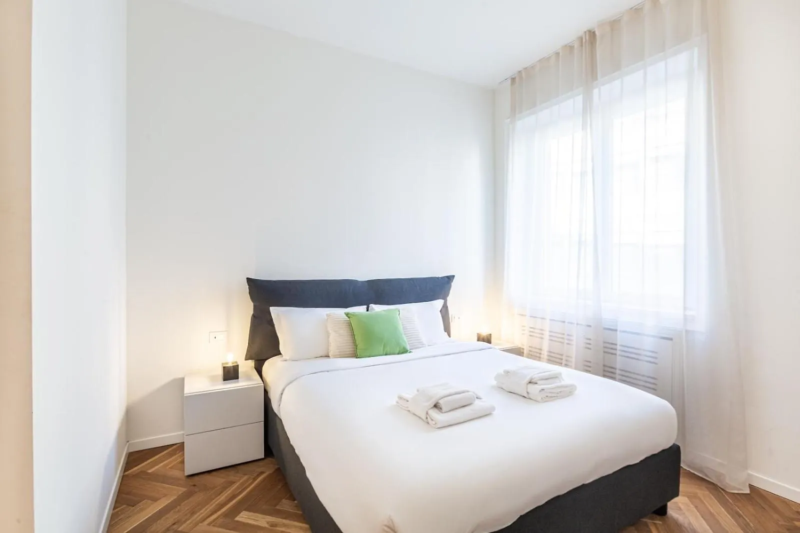 Cool And Big Central Apartment Duomo - White Milan