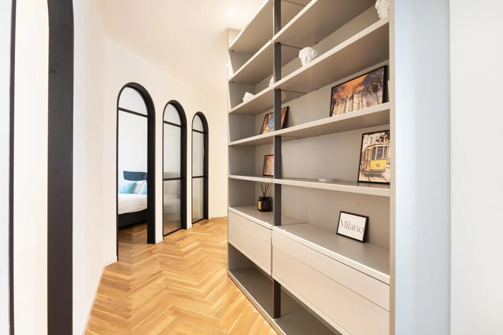 Cool And Big Central Apartment Duomo - White Milan