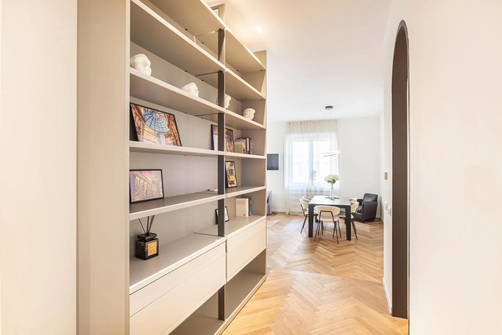 Cool And Big Central Apartment Duomo - White Milan