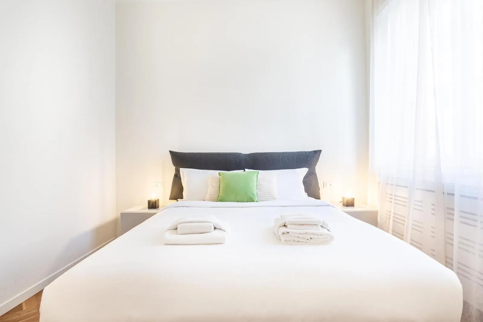 Cool And Big Central Apartment Duomo - White Milan
